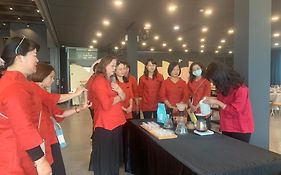 Qun Feng Hotel