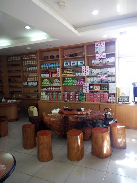 Qun Feng Hotel Fenchihu Extérieur photo