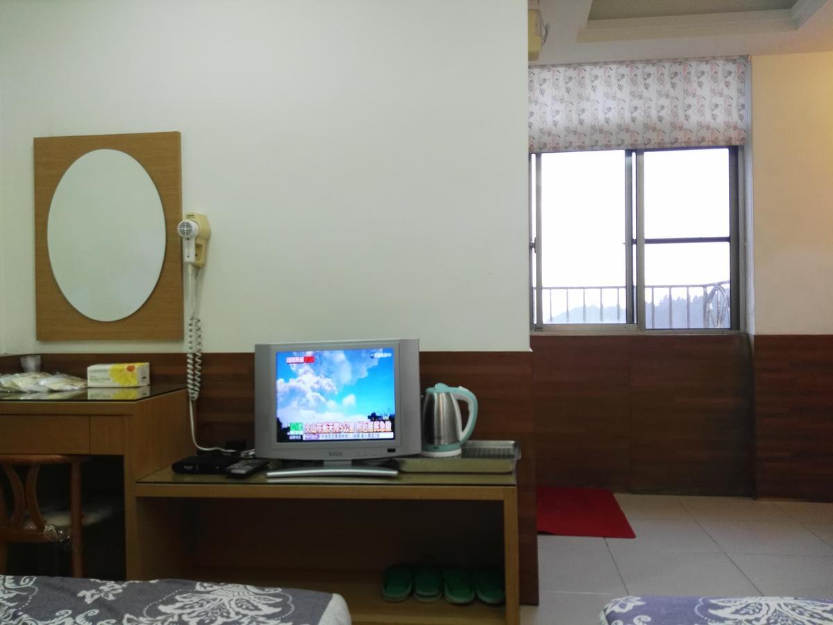 Qun Feng Hotel Fenchihu Extérieur photo